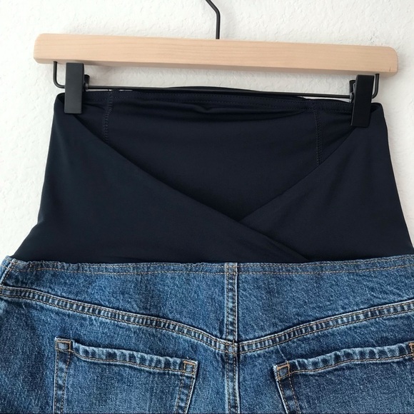Isabel Maternity by Ingrid & Isabel Over Belly Midi Maternity Jean Shorts - Picture 4 of 7